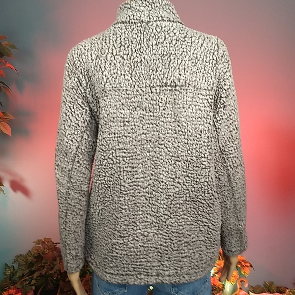 Cool Attitude Sherpa Quarter Zip LS top - Picture 9 of 13